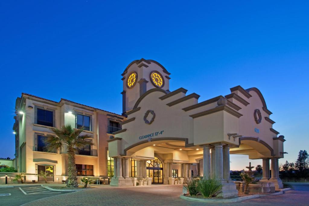 Holiday Inn Express Hotel & Suites Tucson Mall an IHG Hotel Main image 1